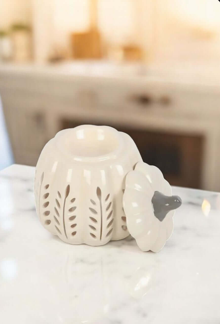 Diffuseur Citrouille Élégante – Lanterne en céramique ajourée